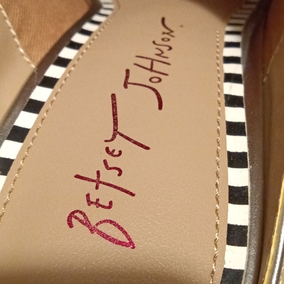 Clogs - Picture 6 of 8